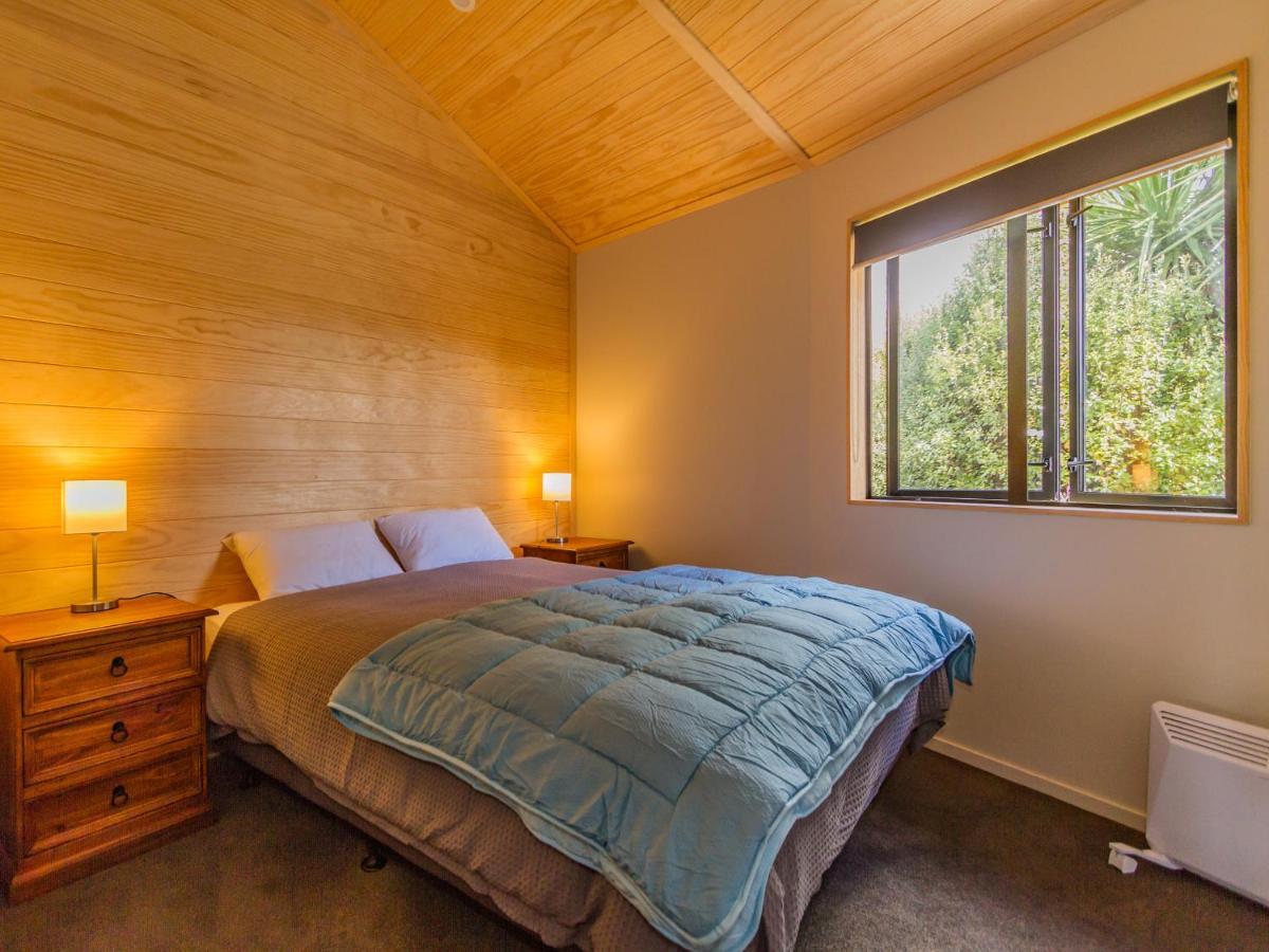 The Snowglobe - Ohakune Modern Yurt Style Chalet Exterior foto